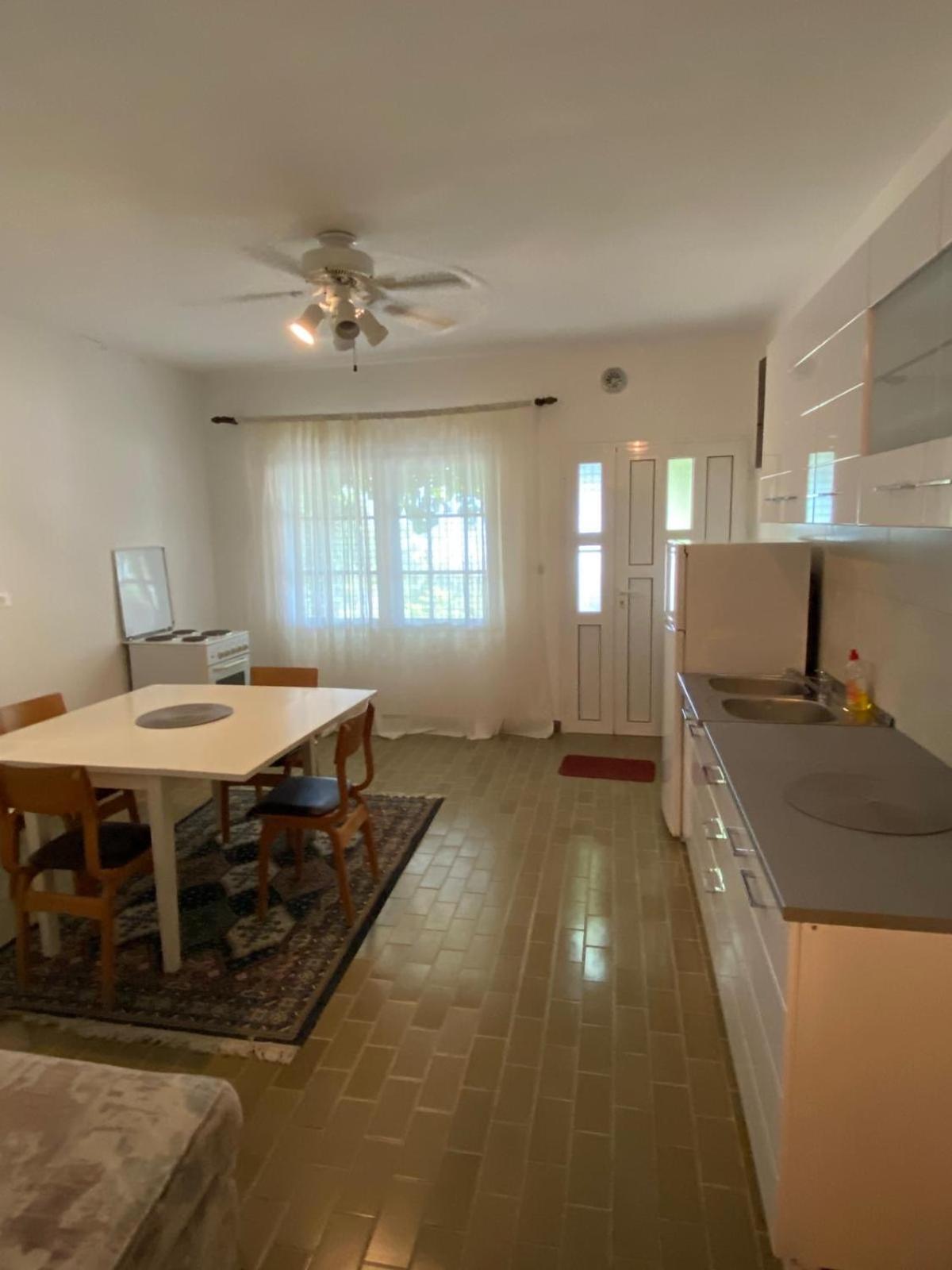 L & D Panorama Apartmani Risan Oda fotoğraf